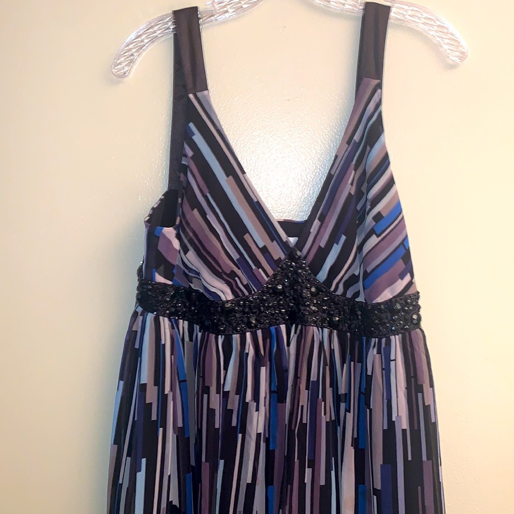 Vertigo dress - Picture 10 of 12